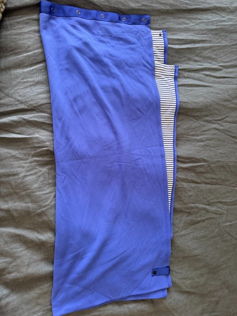 Lululemon Vinyasa Scarf Reversible Blue & White Stripe / Cobalt Blue